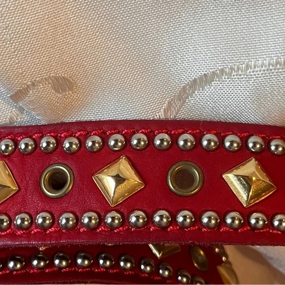 Red and Gold Decorative Leather Belt - Picture 3 of 4